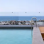Premier 204 1 Bed פאפוס